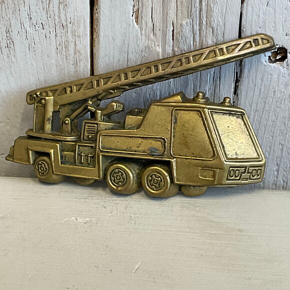 Vintage Brass Ladder Fire Truck Belt Buckle‎ Fireman BROKEN READ - Picture 2 of 7